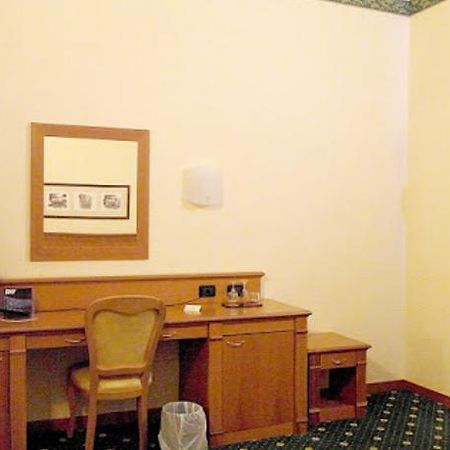 Hotel Villa Vecchia Monte Porzio Catone Exterior photo